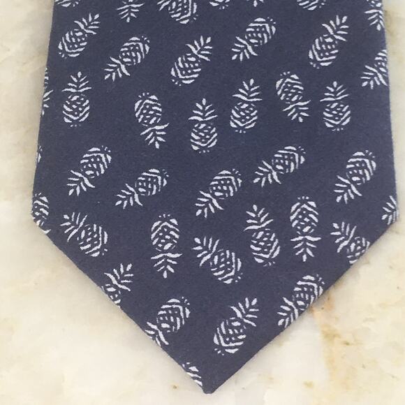 PENGUIN By MUNSINGWEAR BLUE PINEAPPLE PRINT AL COTTON SKINNY TIE - Picture 1 of 12